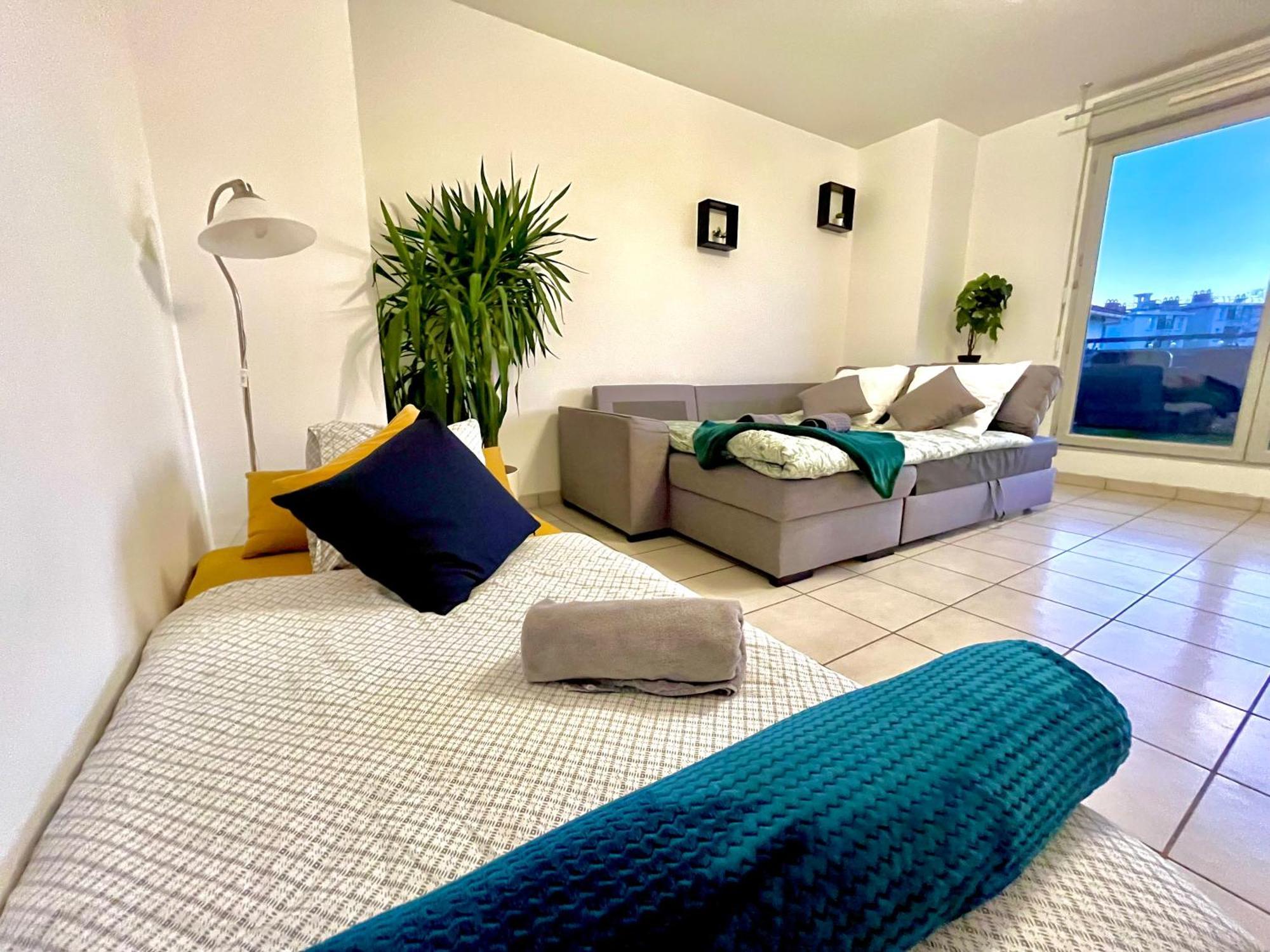 Bngo I Immense Rooftop I 2 Chambres, 4 Places Parkings, 2 Immenses Terrasses, 8 Personnes Apartment *